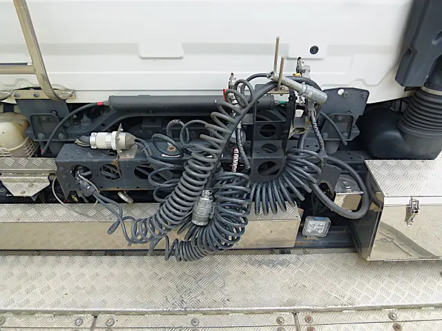 UD クオン 2PG-GK5AAB(2WD)の写真15