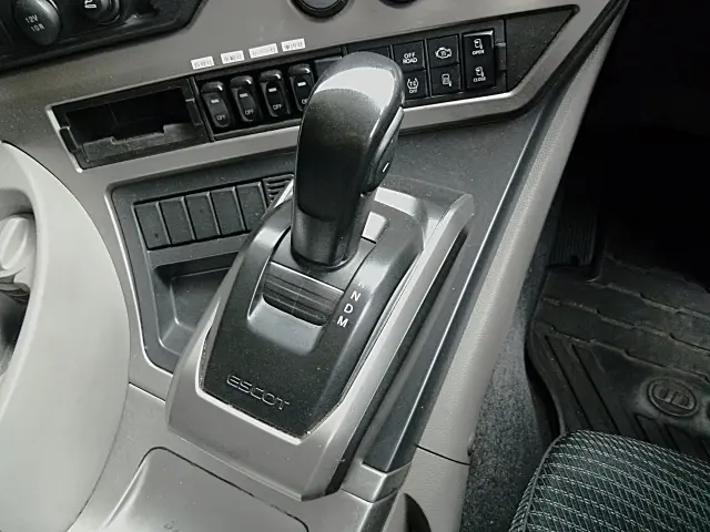 UD クオン 2PG-GK5AAB(2WD)の写真31