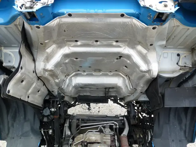 いすゞ ギガ 2PG-CYJ77D(8x4)の写真9