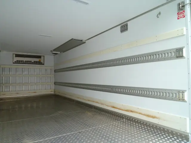 日野 レンジャー 2KG-FC2ABG(2WD)の写真17