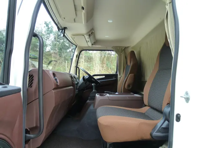 日野 レンジャー 2KG-FC2ABG(2WD)の写真38