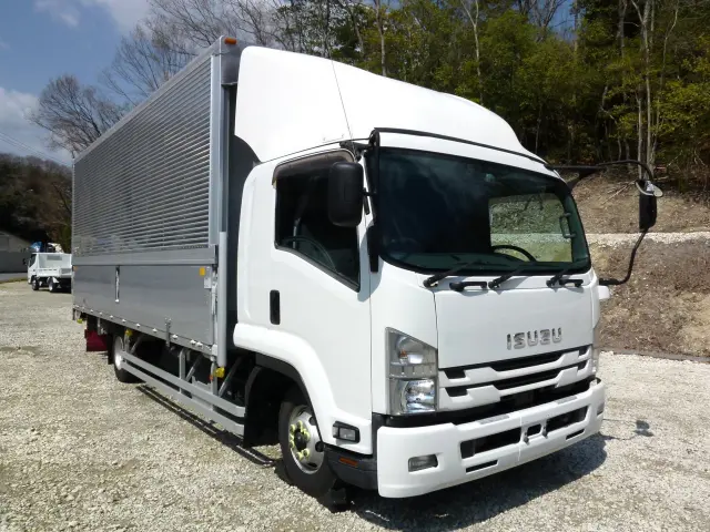 いすゞ フォワード 2RG-FRR90T2(2WD)の写真3