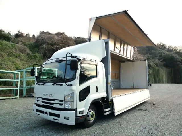 いすゞ フォワード 2RG-FRR90T2(2WD)の写真16