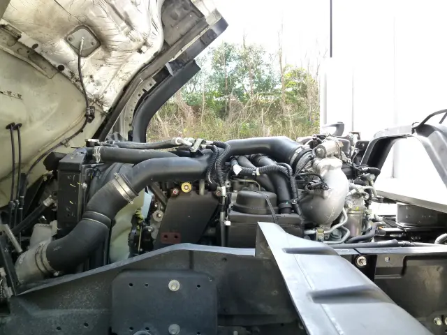 いすゞ フォワード 2RG-FRR90T2(2WD)の写真20