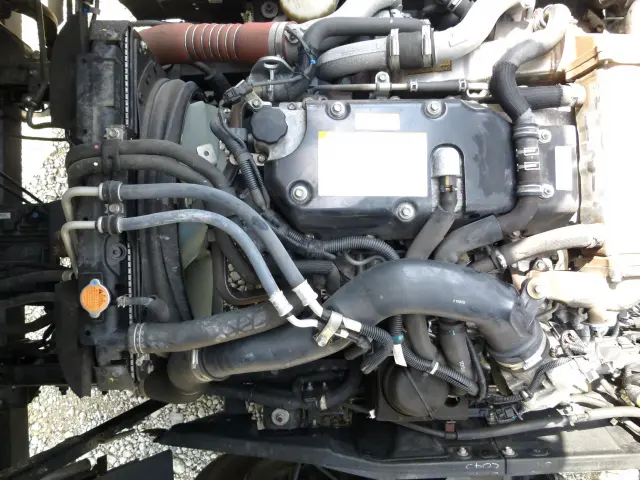 いすゞ フォワード 2RG-FRR90T2(2WD)の写真21