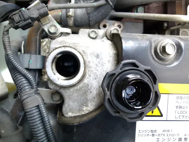 いすゞ フォワード 2RG-FRR90T2(2WD)の写真22