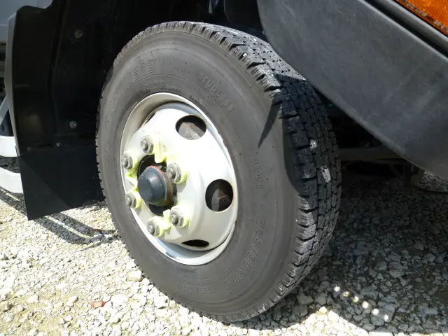 いすゞ フォワード 2RG-FRR90T2(2WD)の写真39