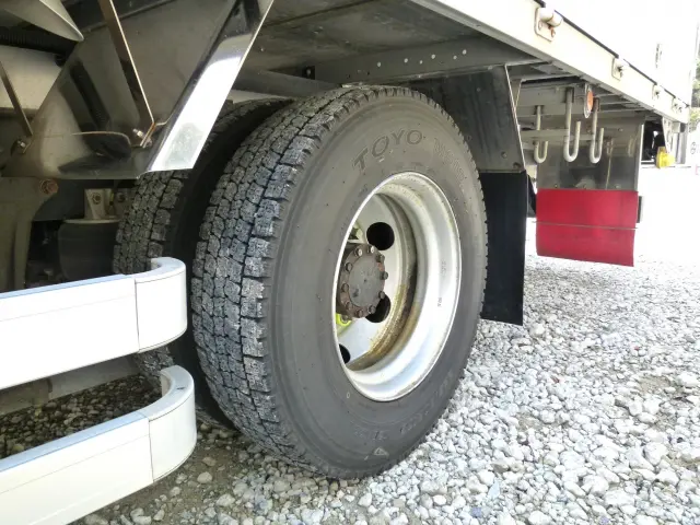 いすゞ フォワード 2RG-FRR90T2(2WD)の写真40