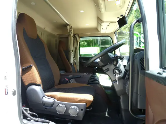 日野 レンジャー 2KG-FD2ABG(2WD)の写真31