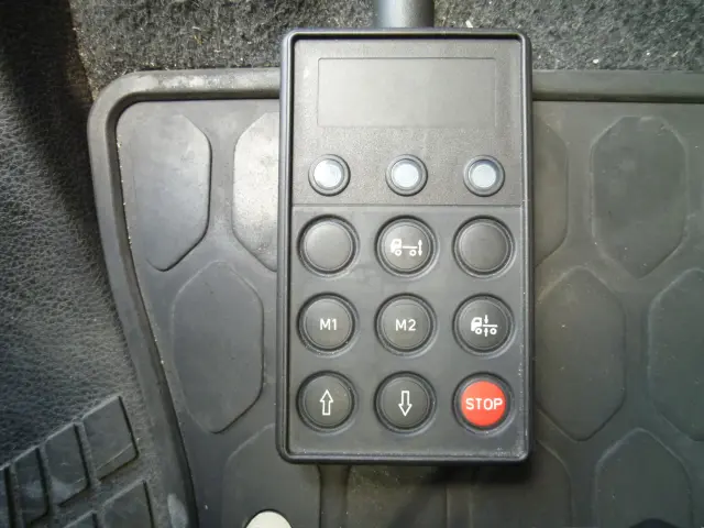 日野 レンジャー 2KG-FD2ABG(2WD)の写真38