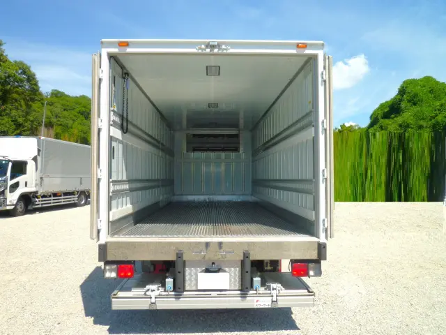 日野 レンジャー 2KG-FD2ABG(2WD)の写真12