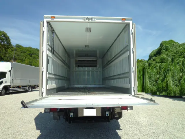 日野 レンジャー 2KG-FD2ABG(2WD)の写真21