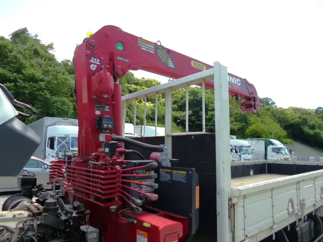 日野 レンジャー 2KG-FC2ABA(2WD)の写真9