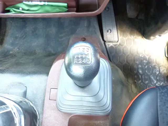 日野 レンジャー 2KG-FC2ABA(2WD)の写真38