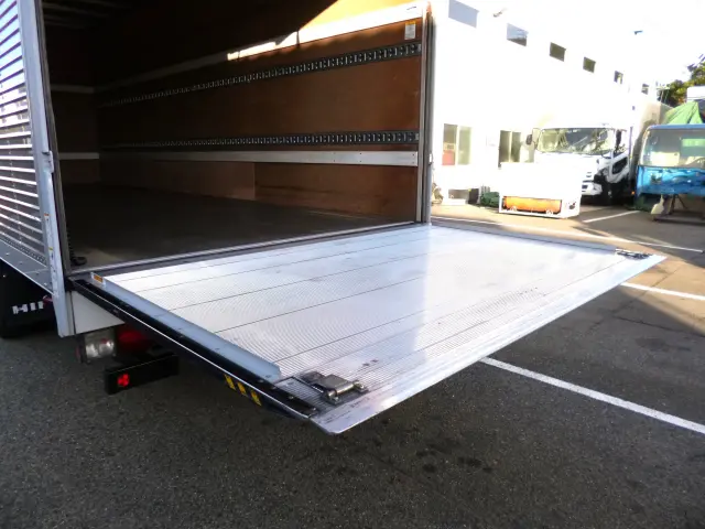 日野 レンジャー 2KG-FC2ABG(2WD)の写真18