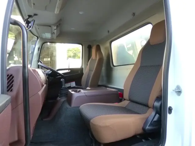 日野 レンジャー 2KG-FC2ABG(2WD)の写真33