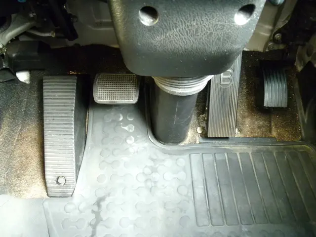 三菱 ファイター 2KG-FK64F(2WD)の写真32