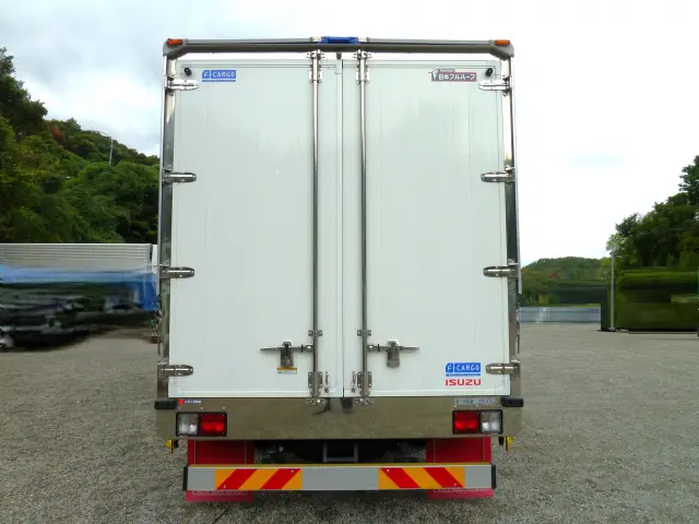 いすゞ フォワード 2RG-FRR90T2(2WD)の写真5