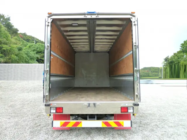 いすゞ フォワード 2RG-FRR90T2(2WD)の写真10