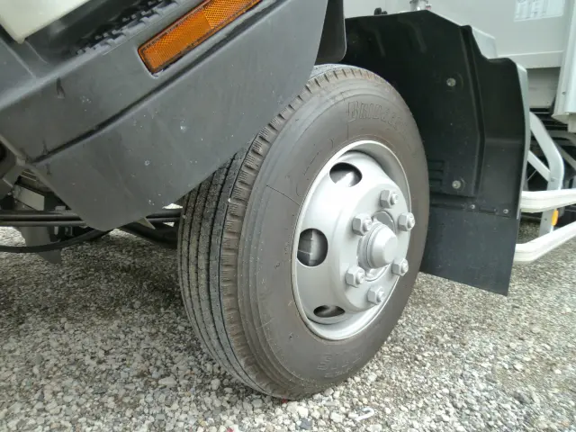 いすゞ フォワード 2RG-FRR90T2(2WD)の写真39