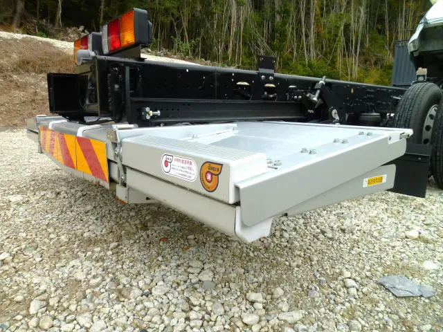 三菱 ファイター 2KG-FK65F(2WD)の写真16