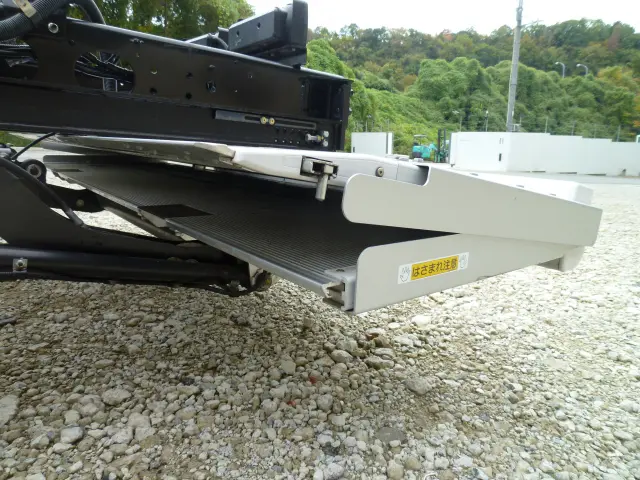 三菱 ファイター 2KG-FK65F(2WD)の写真17