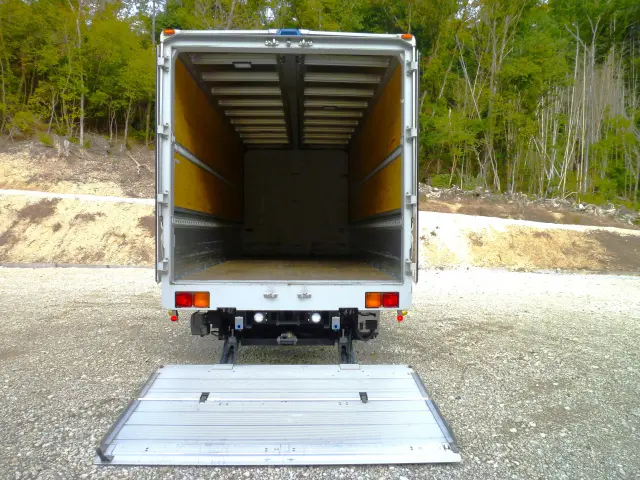 UD コンドル 2RG-BRR90T2(2WD)の写真20