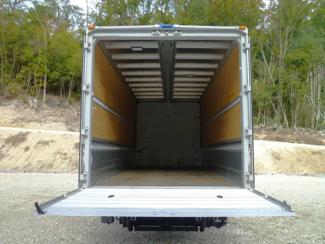 UD コンドル 2RG-BRR90T2(2WD)の写真22