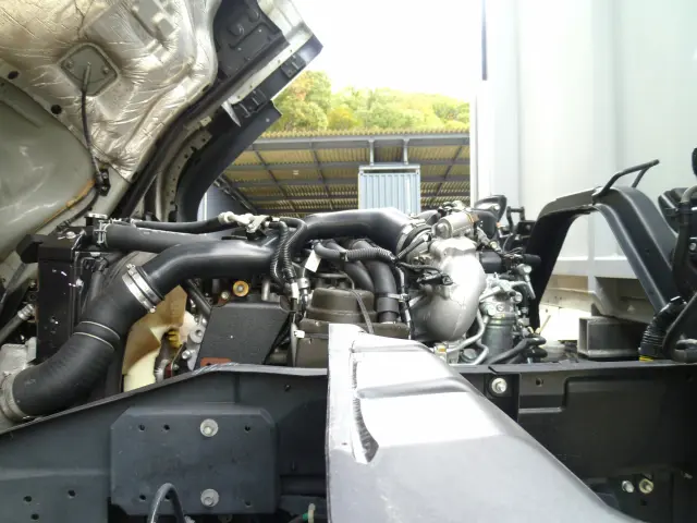 UD コンドル 2RG-BRR90T2(2WD)の写真27