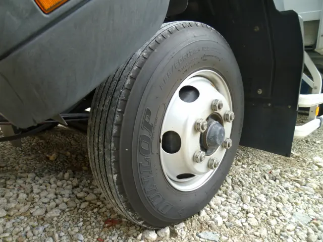 UD コンドル 2RG-BRR90T2(2WD)の写真45