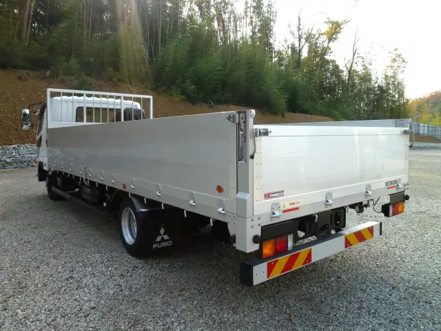 三菱 ファイター 2KG-FK65F(2WD)の写真6