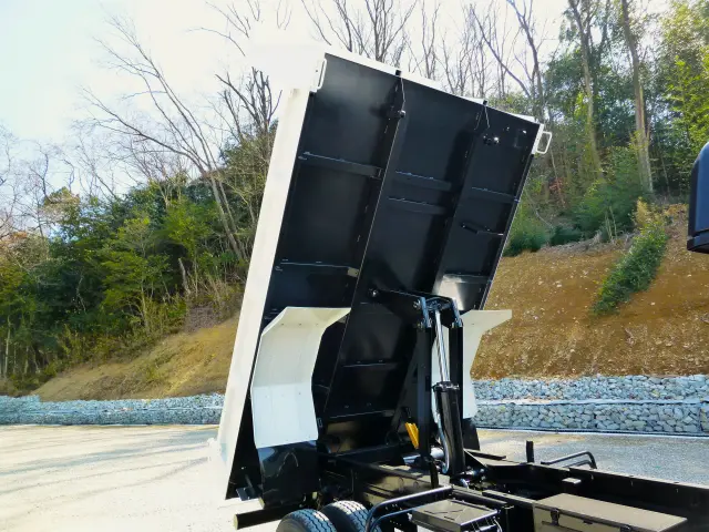 三菱 ファイター 2KG-FK62F(2WD)の写真16