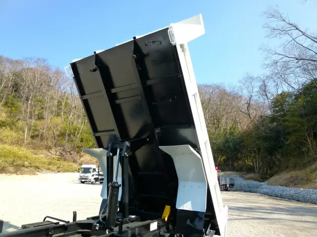 三菱 ファイター 2KG-FK62F(2WD)の写真17