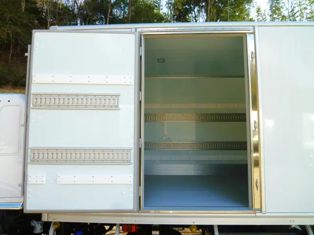 日野 レンジャー 2KG-FD2ABG(2WD)の写真11