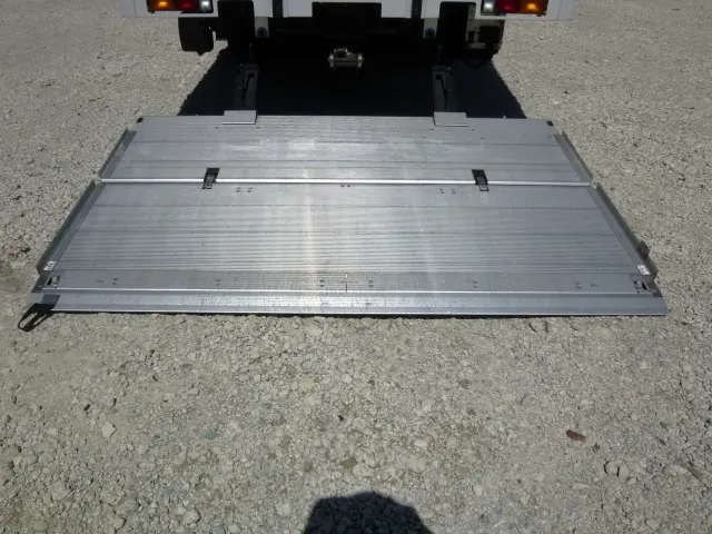 三菱 ファイター 2KG-FK65F(2WD)の写真20