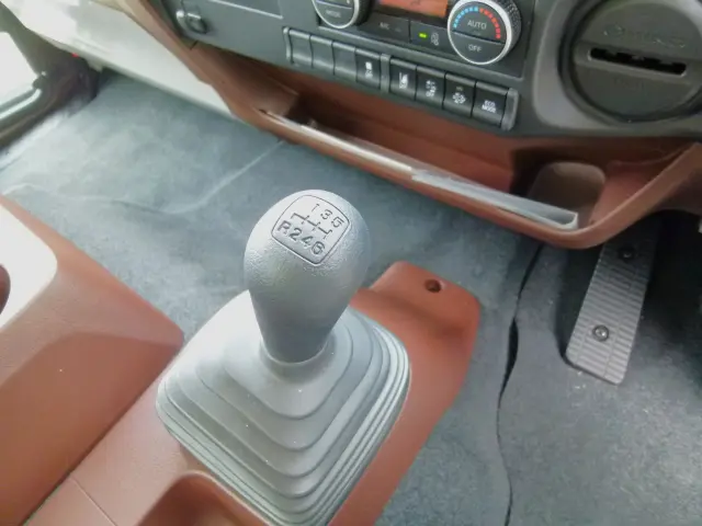 日野 レンジャー 2KG-FD2ABG(2WD)の写真22