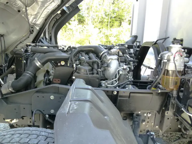 いすゞ フォワード 2RG-FRR90T2(2WD)の写真28