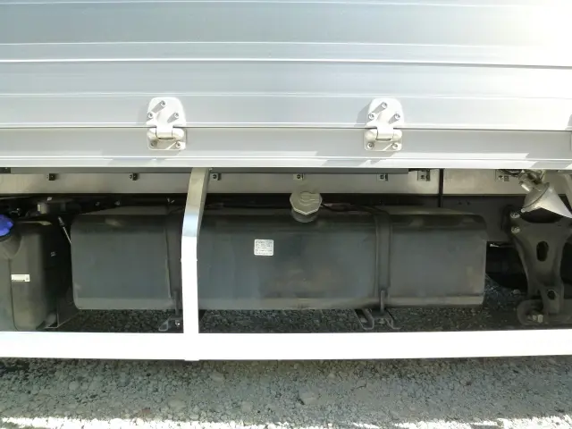 いすゞ フォワード 2RG-FRR90T2(2WD)の写真31