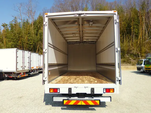 三菱 ファイター 2KG-FK65F(2WD)の写真10