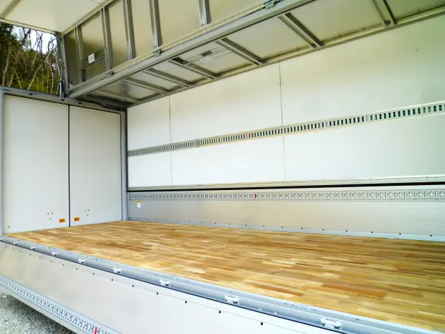 三菱 ファイター 2KG-FK65F(2WD)の写真23