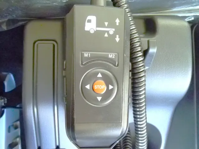 三菱 ファイター 2KG-FK65F(2WD)の写真36