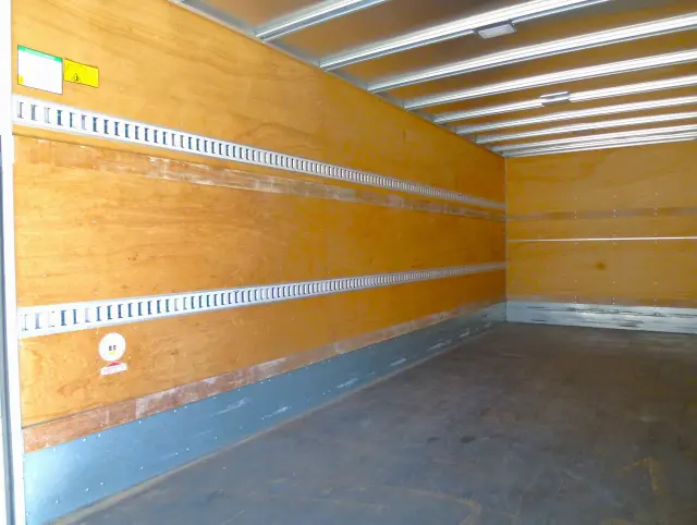 いすゞ フォワード 2RG-FRR90S2(2WD)の写真13