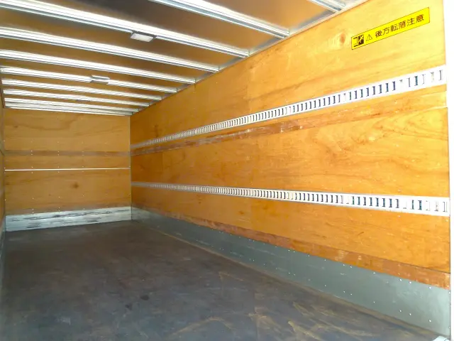 いすゞ フォワード 2RG-FRR90S2(2WD)の写真14