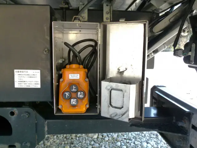 いすゞ フォワード 2RG-FRR90S2(2WD)の写真19