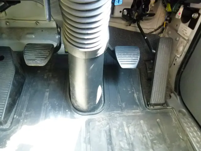 いすゞ フォワード 2RG-FRR90S2(2WD)の写真30