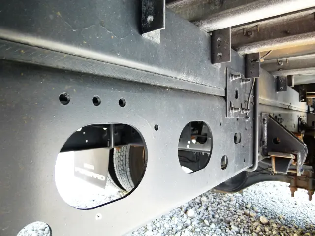 いすゞ フォワード 2RG-FRR90S2(2WD)の写真37