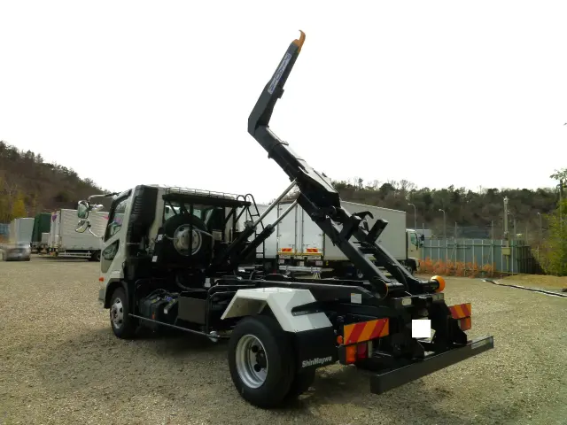 三菱 ファイター 2KG-FK72F(2WD)の写真13