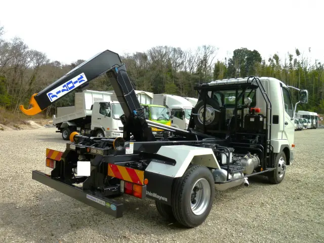 三菱 ファイター 2KG-FK72F(2WD)の写真16