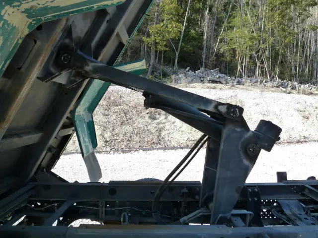 いすゞ フォワード TKG-FRR90S1(2WD)の写真20