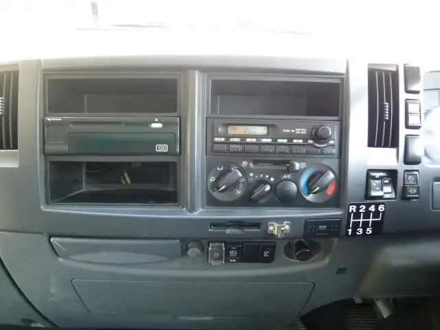 いすゞ フォワード TKG-FRR90S1(2WD)の写真22